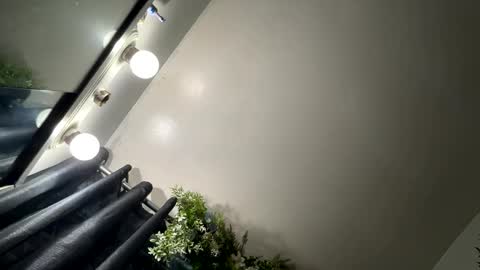 mrnineinch1995 online show from February 6, 6:43 am