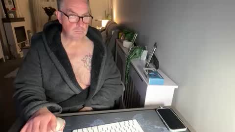 mtb1697 online show from November 26, 11:41 pm