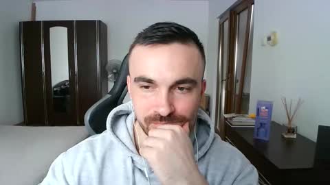 Victor online show from April 10, 12:12 pm