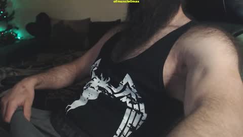 ofmuscle0max online show from January 5, 10:35 pm