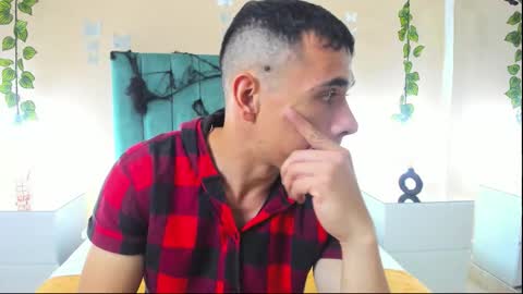 muscle scott online show from October 17, 12:09 pm