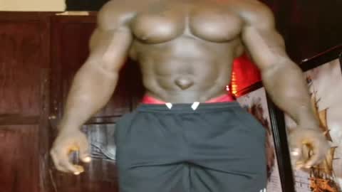 musclegod23 online show from June 1, 5:46 pm