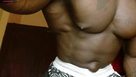 musclegod23 online show from April 3, 1:46 am