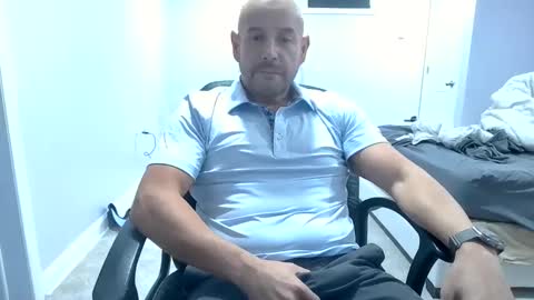 Maximus online show from October 3, 1:27 pm