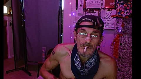 Snapshot of mycock4u247 chatting on December 25, 11:22 am LA MARIPOSA DE MARICOPA online show from December 25, 11:22 am