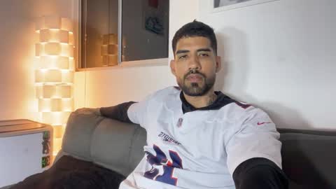 Myke esthetic online show from February 15, 7:51 am