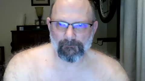 Just hanging out - No pressure online show from April 11, 5:14 am