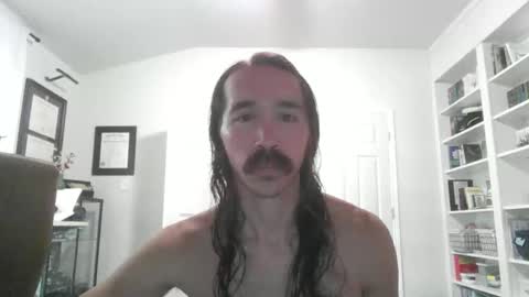 mythrowawayatx online show from May 20, 3:29 pm