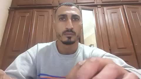 V online show from December 3, 4:02 pm