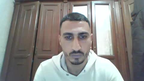 V online show from February 15, 11:39 am