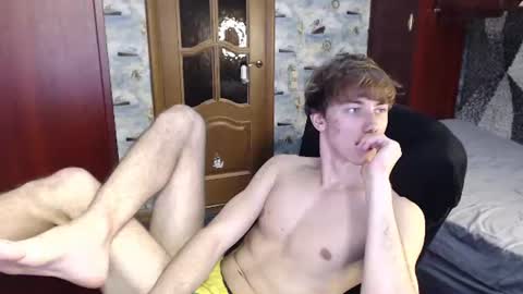 nagibator69_ online show from June 19, 9:41 pm