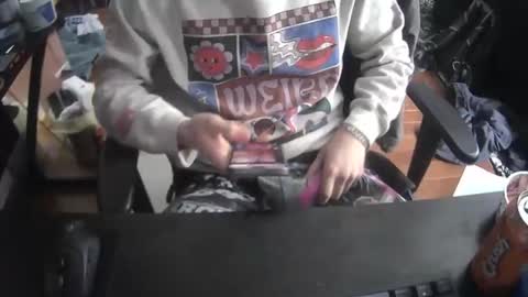 naisa04 online show from February 19, 8:05 pm