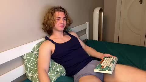 Georges online show from May 23, 7:30 pm