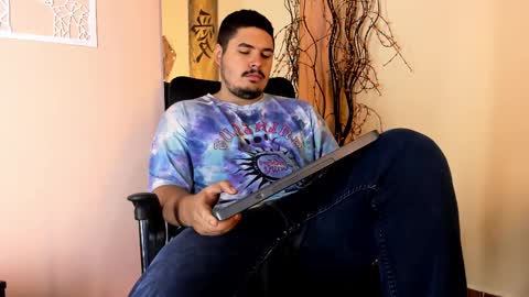 deibyd online show from February 15, 12:54 pm