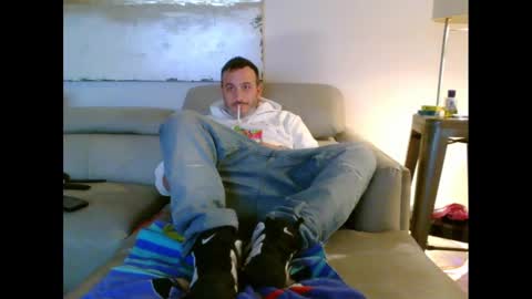 Snapshot of nassobout chatting on October 14, 11:56 pm nassobout online show from October 14, 11:56 pm