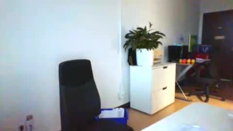 nassobout online show from June 30, 11:39 pm