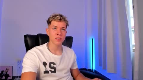 Nathan online show from November 26, 8:23 pm