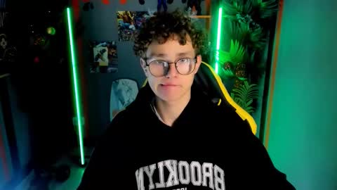 Nathan online show from December 21, 10:34 am