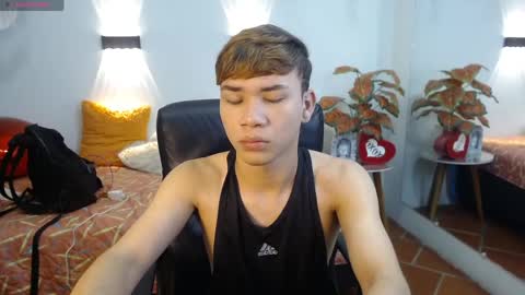 nathanclay online show from March 28, 11:32 am