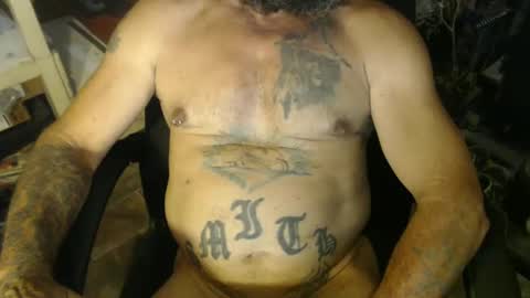 Snapshot of naturenaked chatting on January 2, 10:05 am NatureNaked online show from January 2, 10:05 am