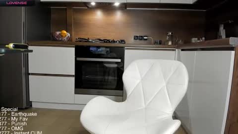 Alex Walker online show from March 9, 2:44 pm