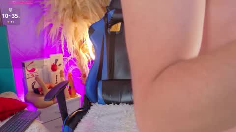 Christopher  Chris online show from February 12, 5:19 pm