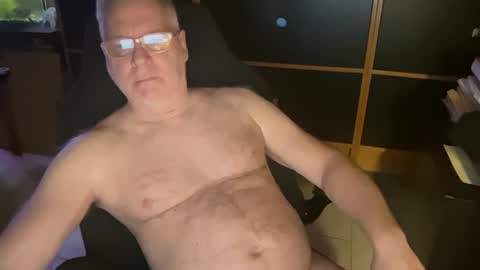 naughtydaddyla online show from February 19, 5:05 am