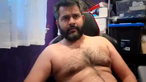 sakhtlaundaz online show from November 3, 9:49 pm