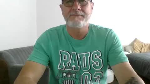 neckdown12 online show from February 6, 9:55 pm