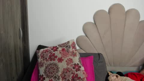 Nei turn green online show from March 4, 12:50 am