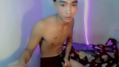 neil_asian69 online show from November 8, 2:42 pm