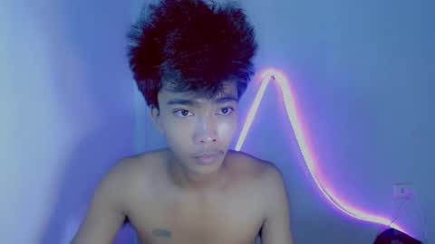neil_asian69 online show from November 5, 6:21 pm