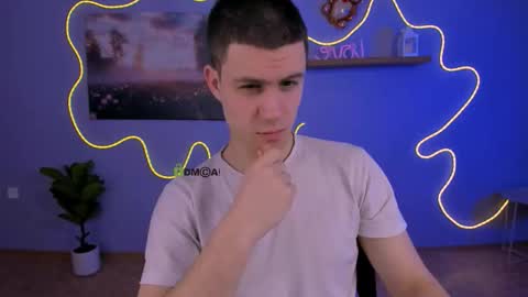 neo_raze_ online show from March 19, 11:30 pm