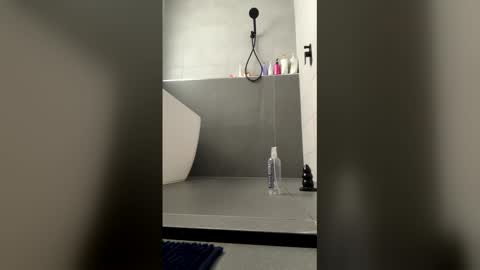 nervnd1 online show from April 17, 11:29 pm