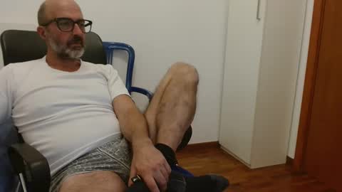 simi online show from October 4, 6:35 pm