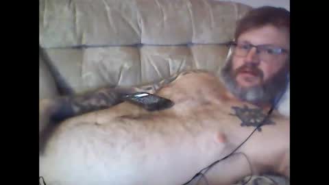 Snapshot of newbreed666 chatting on December 10, 2:46 am NEWBREED666 online show from December 10, 2:46 am