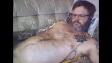 Snapshot of newbreed666 chatting on December 5, 1:58 am NEWBREED666 online show from December 5, 1:58 am