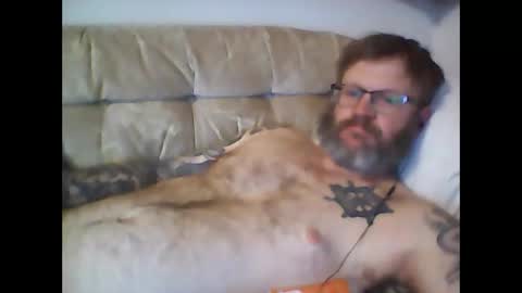 Snapshot of newbreed666 chatting on December 10, 11:42 pm NEWBREED666 online show from December 10, 11:42 pm