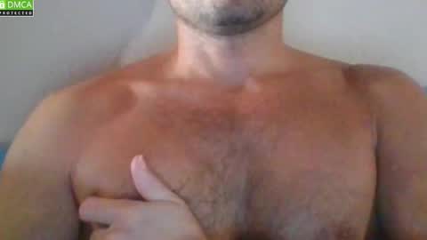 Snapshot of newtyguy90 chatting on September 14, 6:48 am newtyguy90 online show from September 14, 6:48 am