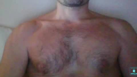 Snapshot of newtyguy90 chatting on December 8, 8:41 am newtyguy90 online show from December 8, 8:41 am