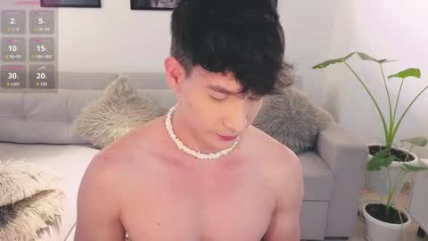 Snapshot of neythan__blaze chatting on September 27, 8:50 pm   online show from September 27, 8:50 pm