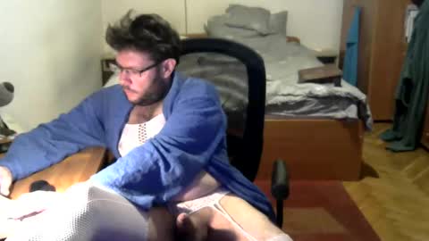 nezoss online show from February 6, 7:49 am