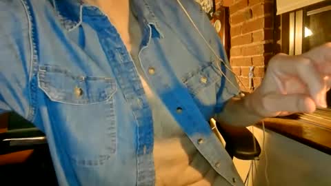 Snapshot of nfgwholoves2cum chatting on September 26, 2:42 am NFG Nice Friendly Guy Dick online show from September 26, 2:42 am