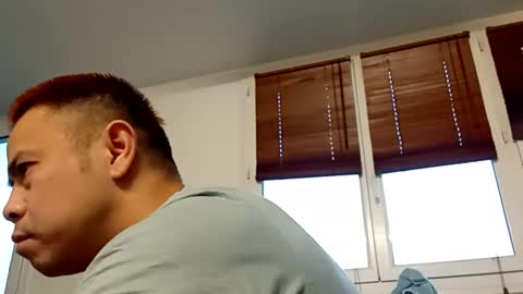 nguyen7788789 online show from November 24, 7:20 am