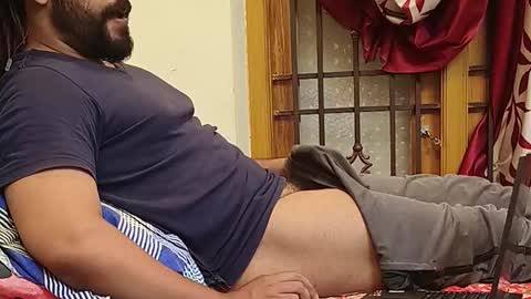 Robin online show from November 3, 6:32 pm