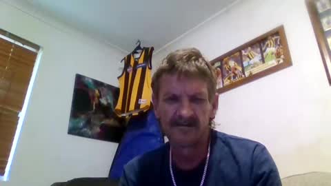 Sexiishaine online show from March 11, 8:10 am