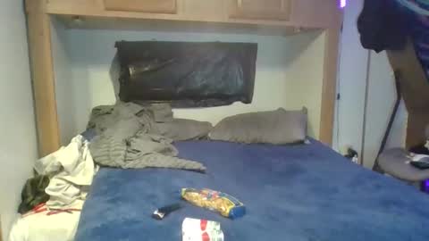 nicholasjesse51 online show from November 24, 2:34 am