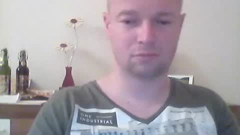 Snapshot of nick1990b chatting on March 3, 7:45 pm nick1990b online show from March 3, 7:45 pm