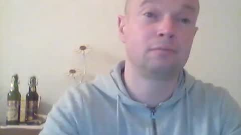 Snapshot of nick1990b chatting on March 2, 4:47 pm nick1990b online show from March 2, 4:47 pm