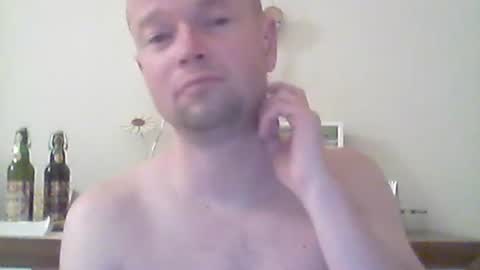 Snapshot of nick1990b chatting on March 4, 8:05 pm nick1990b online show from March 4, 8:05 pm